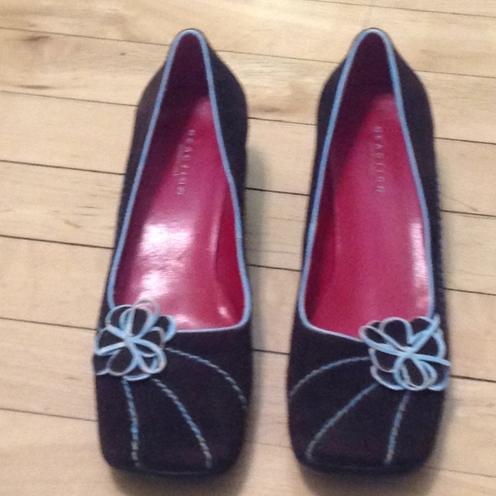 Shoe